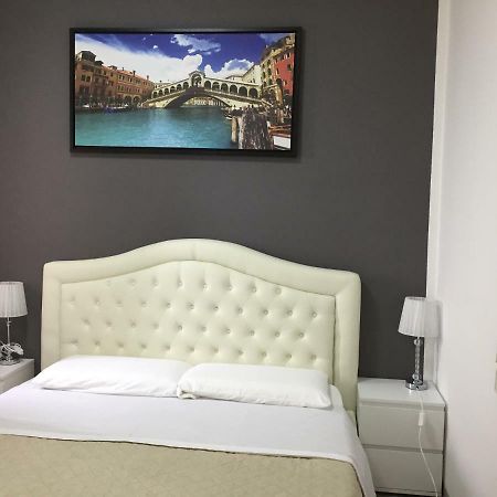 Tower Venice Hotel เมสเตร ภายนอก รูปภาพ