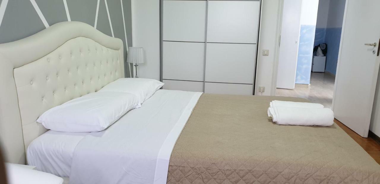 Tower Venice Hotel เมสเตร ภายนอก รูปภาพ