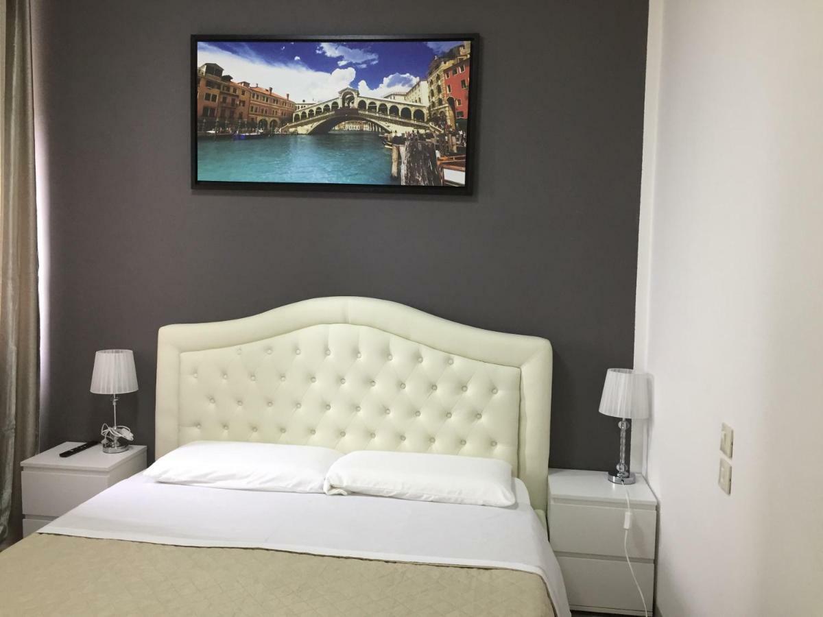 Tower Venice Hotel เมสเตร ภายนอก รูปภาพ